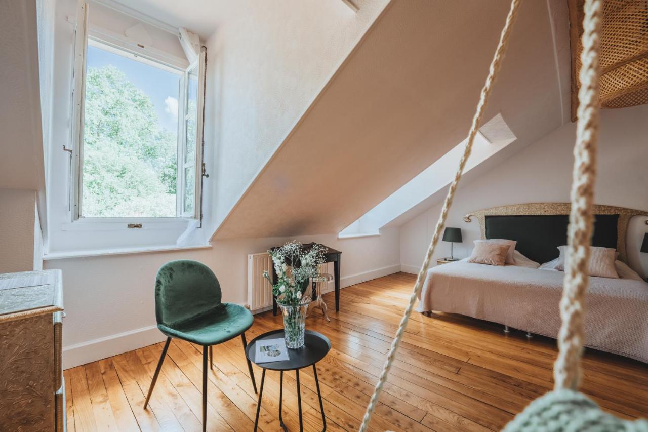 Château Du Guérinet Saint-Priest-Bramefant Chambre photo