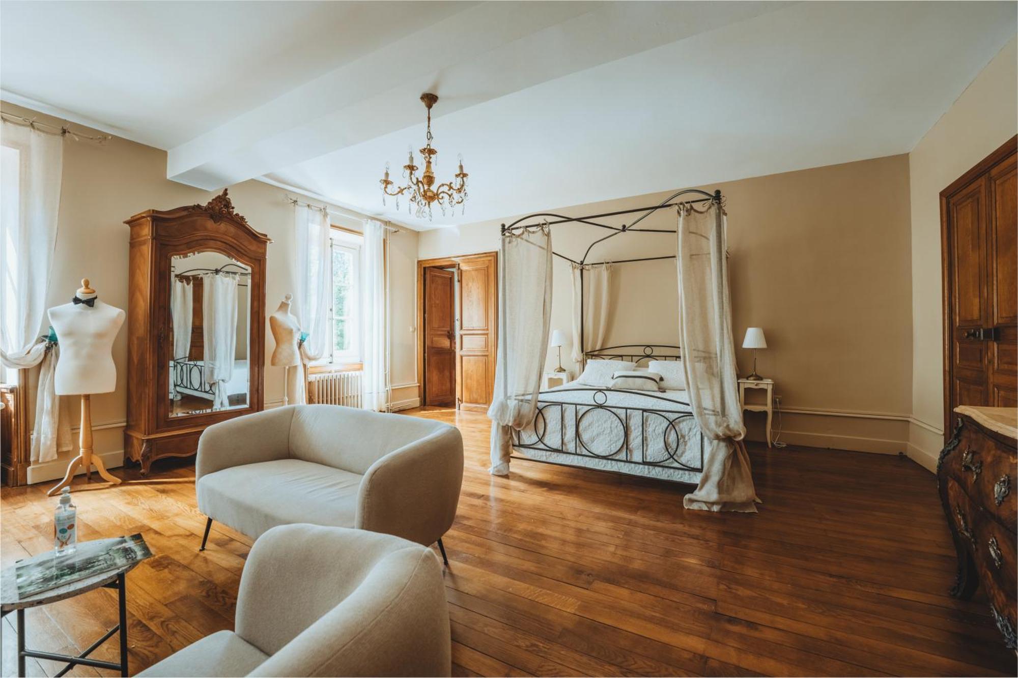 Château Du Guérinet Saint-Priest-Bramefant Extérieur photo